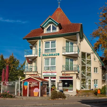 アパート Jette Mit Balkon ツェンピン